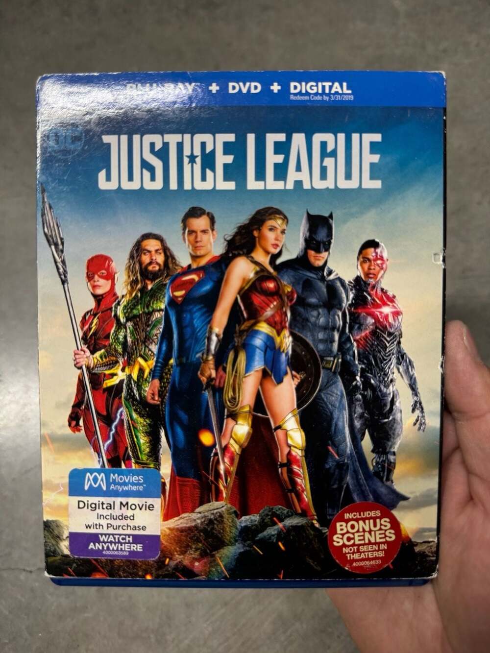 Justice League Blu-ray + DVD + Digital with Slipcover DC Comics Movie